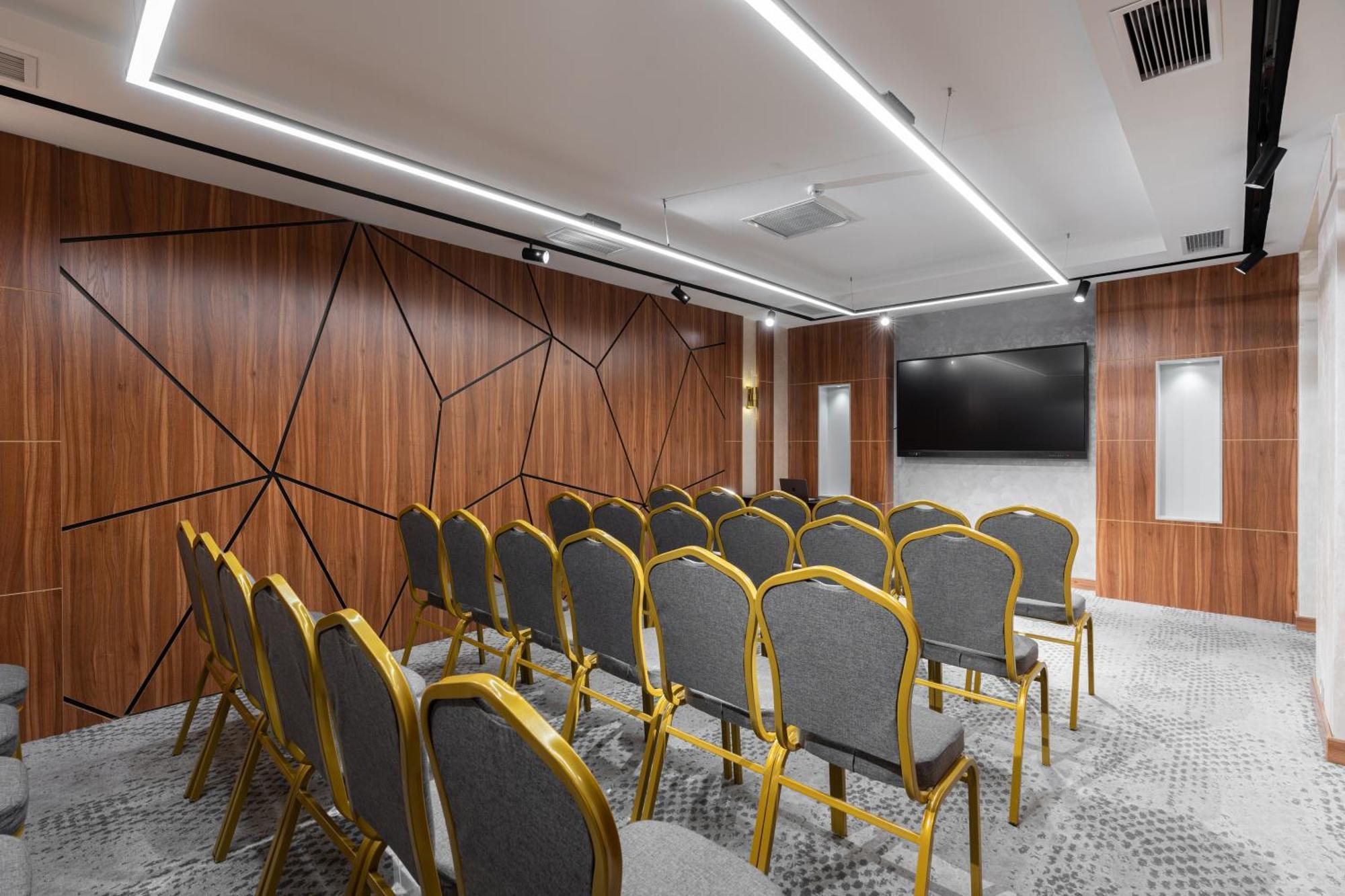 Europe Hotel Tachkent Extérieur photo